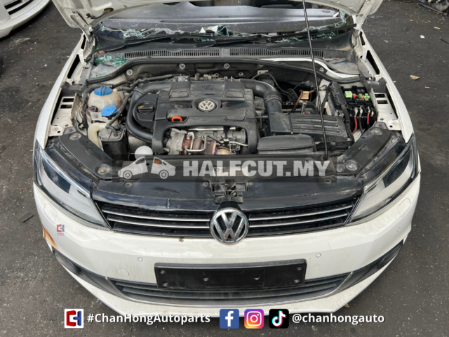 VOLKSWAGEN JETTA 1.4CC HALFCUT HALF CUT