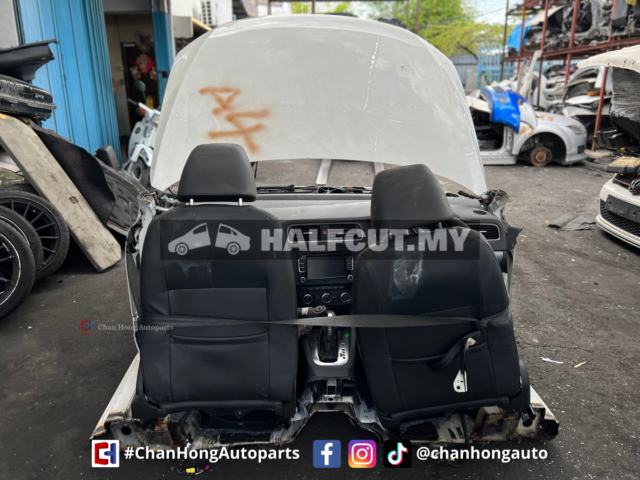 VOLKSWAGEN JETTA 1.4CC HALFCUT HALF CUT