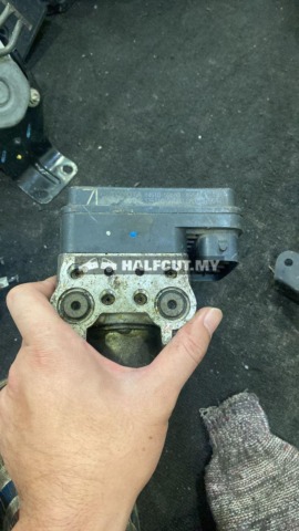 TOYOTA VIOS NCP93 7L ABS PUMP