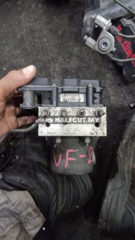 TOYOTA VELLFIRE 20 XZ ABS PUMP