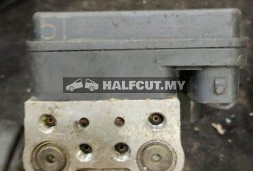 TOYOTA CALDINA 02 5T ABS PUMP