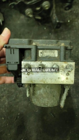 TOYOTA ESTIMA ACR50 XT ABS PUMP