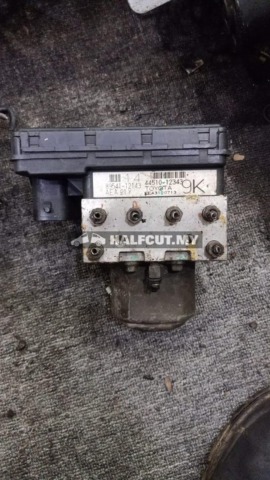 TOYOTA ALTIS 9K ABS PUMP