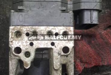 TOYOTA HARRIER ACU30 CP ABS PUMP