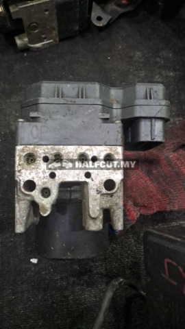 TOYOTA HARRIER ACU30 CP ABS PUMP