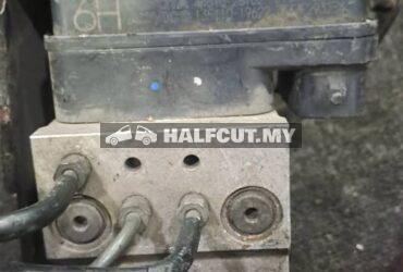 TOYOTA HIACE KDH200 6H ABS PUMP
