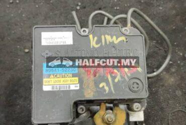 TOYOTA YARIS 89541-52230 ABS PUMP