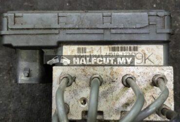 TOYOTA ALTIS 04 9K ABS PUMP