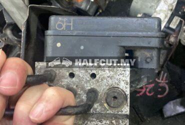 TOYOTA HIACE KDH200 6H ABS PUMP