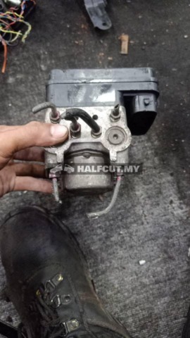 TOYOTA VIOS NCP93 7L ABS PUMP