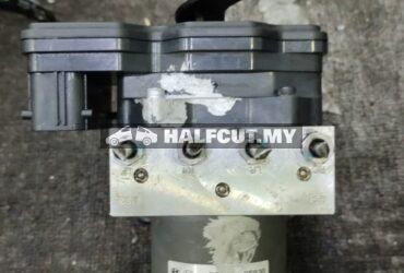 HYUNDAI TUCSON 04 R8 ABS PUMP