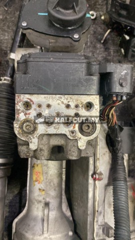 TOYOTA CAMRY 30 1K ABS PUMP