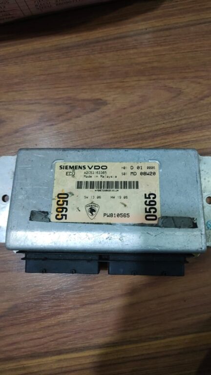 PP 37820-5V9-Q52 ECU