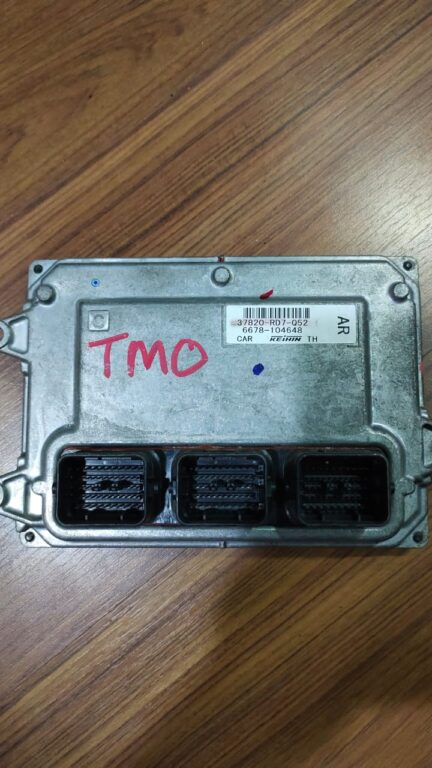 AR 37820-RD7-Q52 ECU