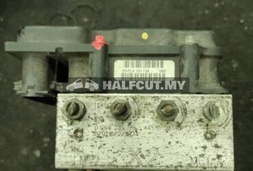 TOYOTA ESTIMA ACR50 X2 ABS PUMP