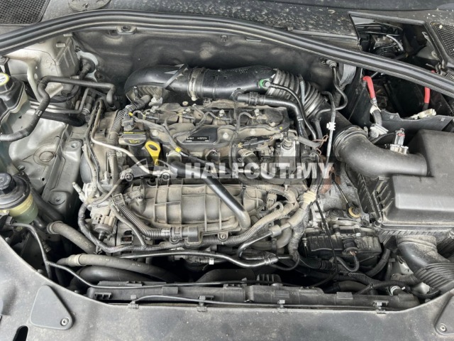 VOLVO S60 1.6 TURBO CKD HALFCUT HALF CUT