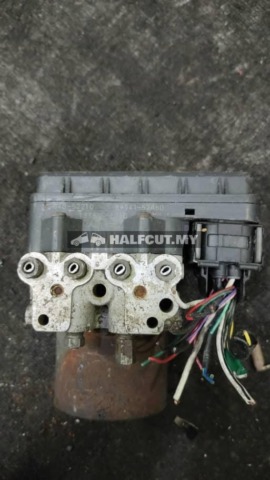 TOYOTA YARIS 09 133800-6810 WW ABS PUMP