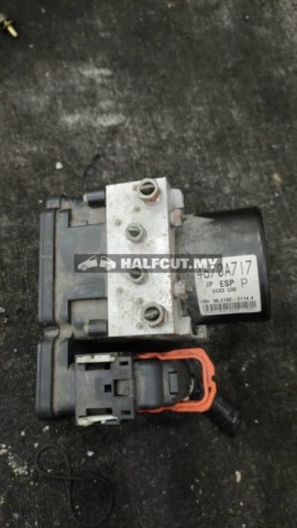 MITSUBISHI LANCER X 10 4670A717 P ABS PUMP