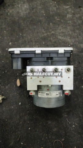 MITSUBISHI OUTLANDER 18 4670B441 M ABS PUMP