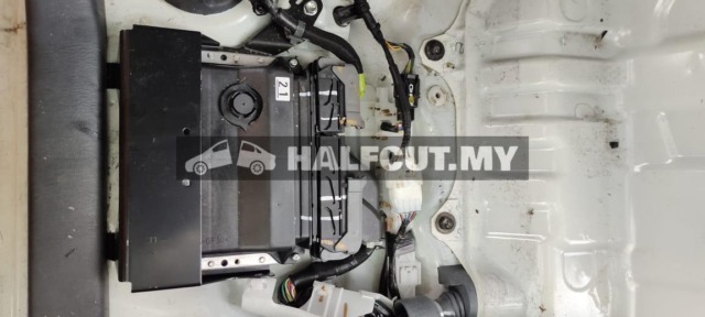 TOYOTA HIACE KDH200R MANUAL 2KD FRT AND REAR HALFCUT HALF CUT