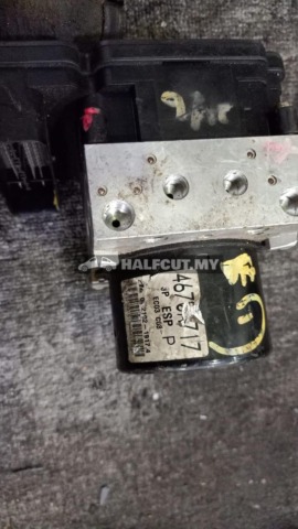 MITSUBISHI LANCER EVOLUTION EVO 10 4670A717 ABS PUMP