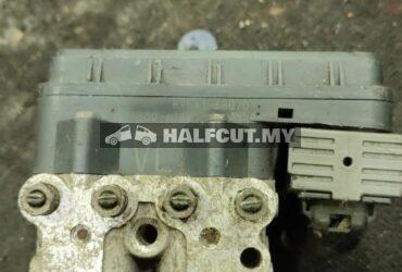 TOYOTA WISH 09 VL ABS PUMP