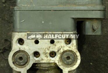 TOYOTA WISH ZNE10 5X ABS PUMP