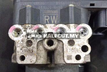 TOYOTA HARRIER ACU60 44540-48560 RW ABS PUMP