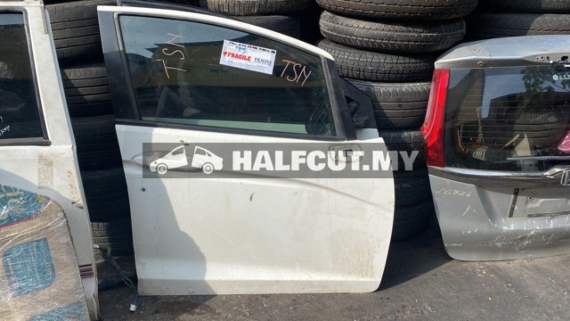 HONDA JAZZ T5A FRONT DOOR RH