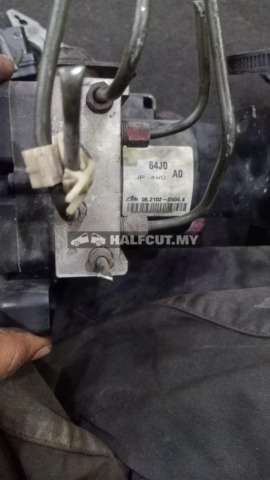 SUZUKI VITARA 64J0 ABS PUMP