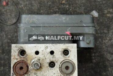 TOYOTA MARK X 6R ABS PUMP