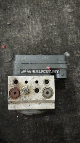 TOYOTA MARK X 6R ABS PUMP