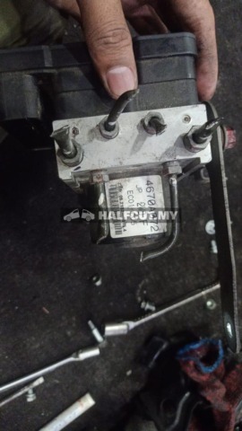 MITSUBISHI LANCER X 10 4670A072 ABS PUMP