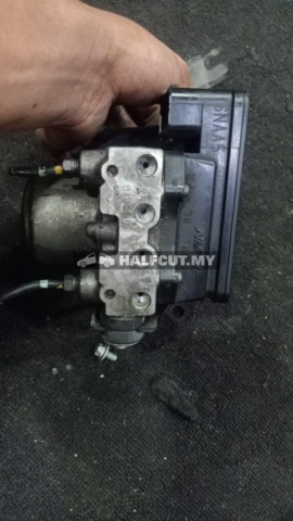 HONDA CIVIC SNB SNAA5 ABS PUMP