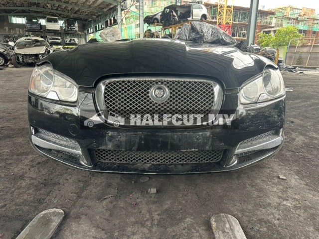 JAGUAR XF 3.0 CKD HALFCUT HALF CUT