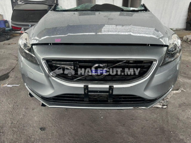 VOLVO V40 2014 1.6 T4 TURBO HATCHBACK CKD HALFCUT HALF CUT