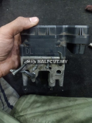 LEXUS IS250 GSE20 DL ABS PUMP