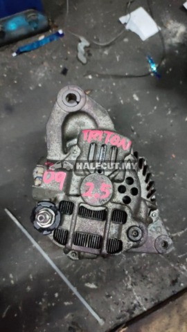 MITSUBISHI TRITON 09 2.5 ALTENATOR