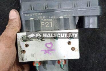 HINO XZU720 ABS PUMP