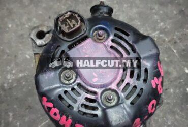 TOYOTA HIACE KDH200 06 3.0 ALTERNTER