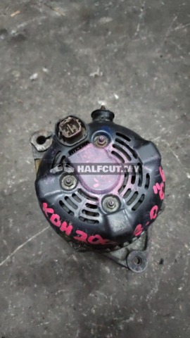 TOYOTA HIACE KDH200 06 3.0 ALTERNTER