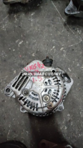 TOYOTA VIOS NCP42 03 1.5 ALTENATOR