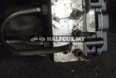 TOYOTA ESTIMA ACR50 X4 ABS PUMP