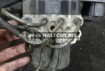 TOYOTA WISH 20 S 4 ABS PUMP