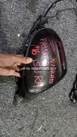 VOLKSWAGEN PASSAT B8 16 SM 15W NO GLASS RH