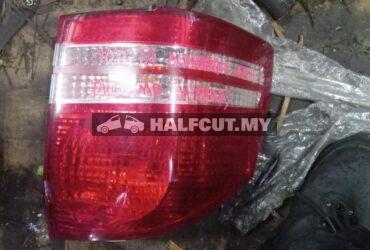TOYOTA ALPHARD 10 58-4 RH TAILLAMP TAILLIGHT TAIL REAR LAMP LIGHT