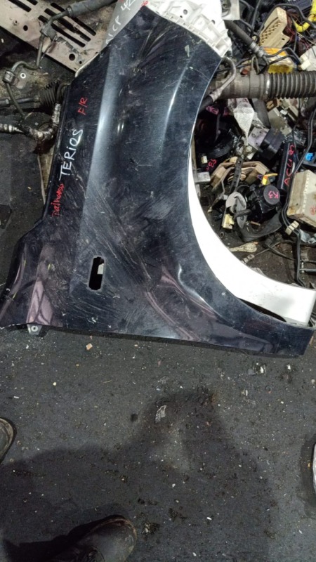 DAIHATSU TERIOS FENDER FRH
