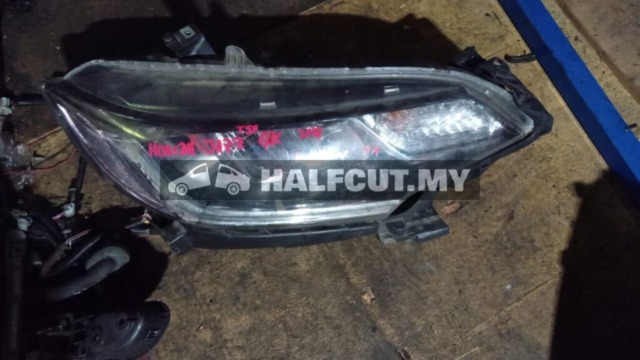 HONDA JAZZ T5A GK 2014 RH HEADLAMP HEADLIGHT HEAD LAMP LIGHT