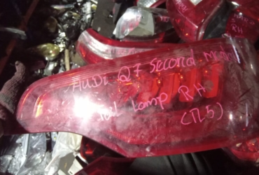 AUDI Q7 SECOND MODEL RH TAILLAMP TAILLIGHT TAIL REAR LAMP LIGHT