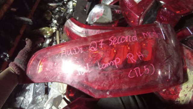 AUDI Q7 SECOND MODEL RH TAILLAMP TAILLIGHT TAIL REAR LAMP LIGHT